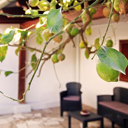 Sea Breeze Villa - Luna Apartment باري المظهر الخارجي الصورة