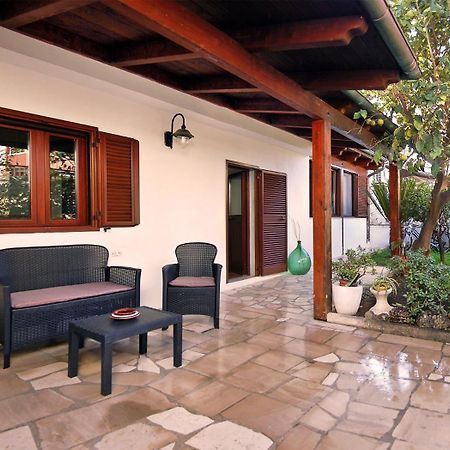 Sea Breeze Villa - Luna Apartment باري المظهر الخارجي الصورة